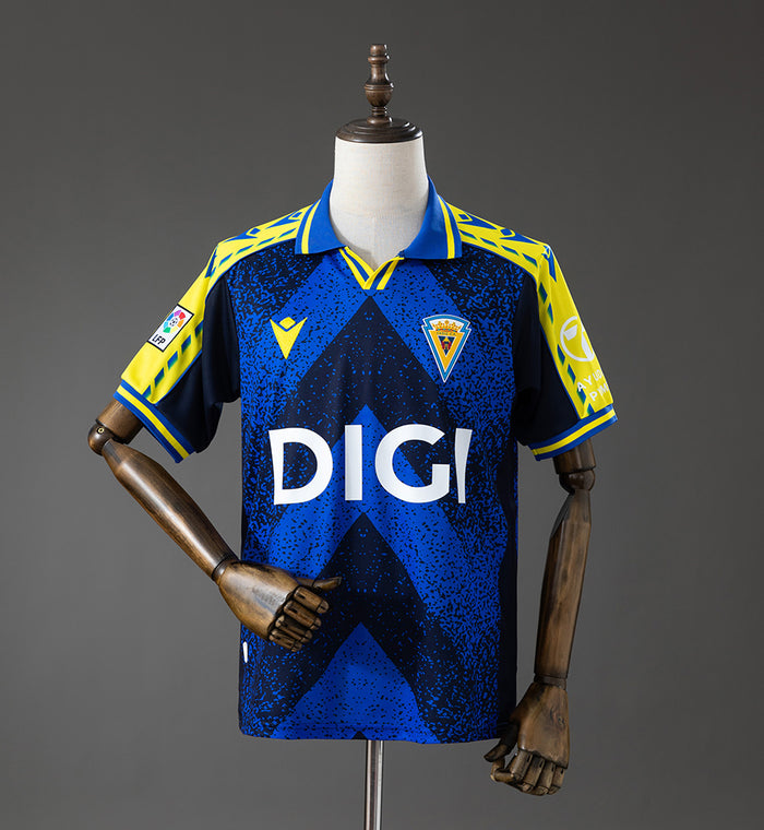 Cadiz CF RetroDay Maillot Modèle 2026