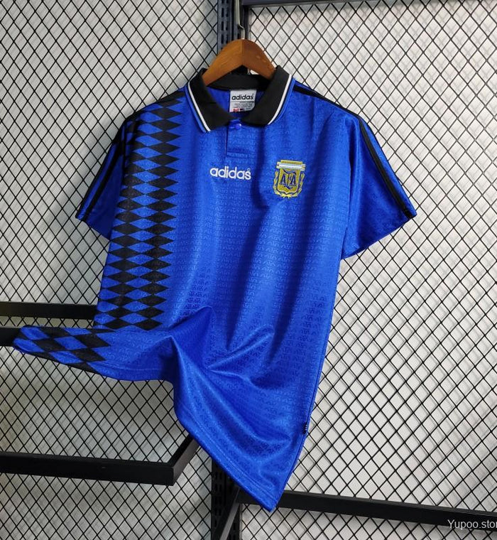 Maillot rétro Argentine extérieur 1994 bleu motif losanges, vue de face