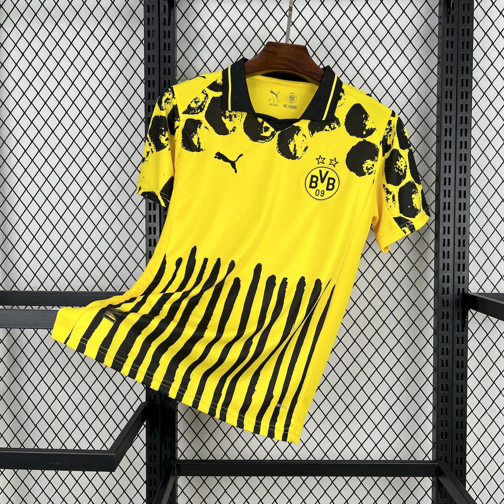 Borussia Dortmund — Maillot × KidSuper 2025 – vue de face