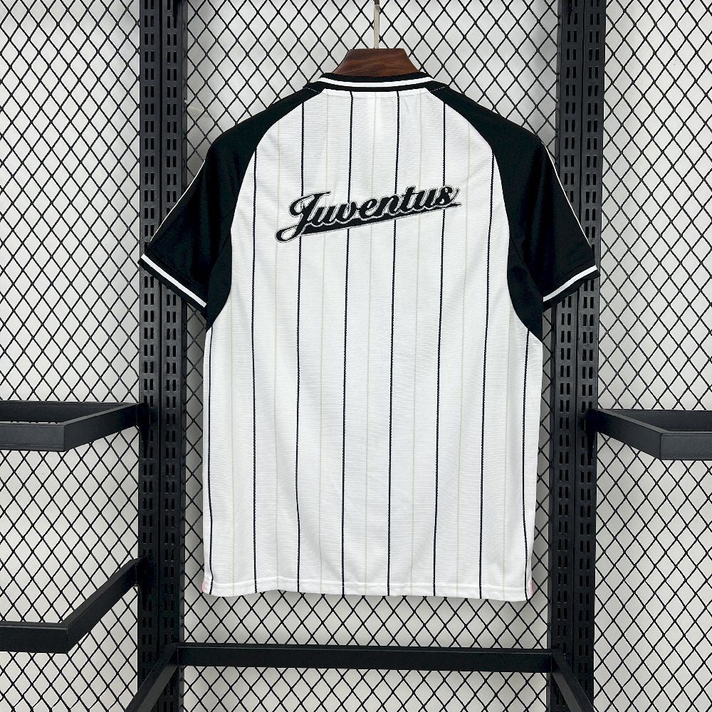 Juventus FC — Maillot Special MLB 2025 – vue de face