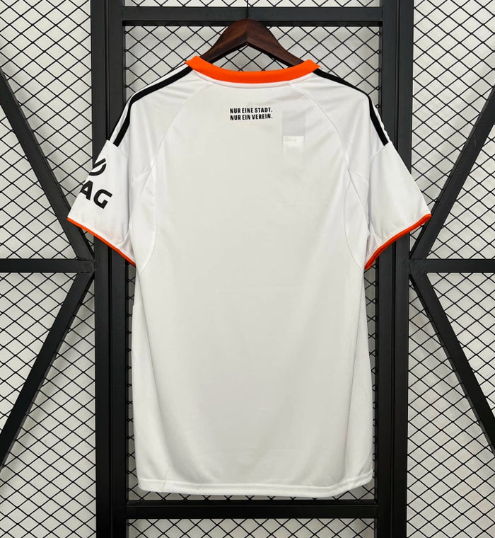 Maillot Eintracht Frankfurt 2025/26 Domicile – vue de face