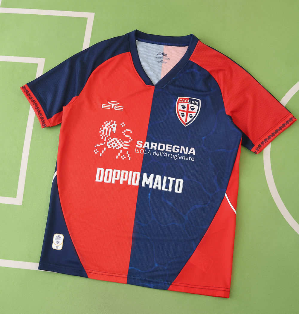 Maillot Cagliari 2025/26 Domicile – vue de face