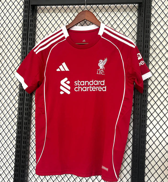 Maillot Liverpool 2025/26 Domicile – vue de face