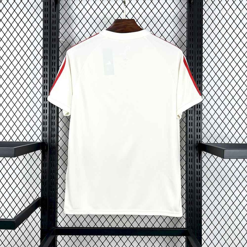 Olympique Lyonnais — Maillot 75e Anniversaire – vue de face